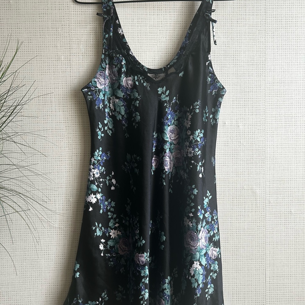 Vintage Silk n Satin Floral Sleeveless Dress